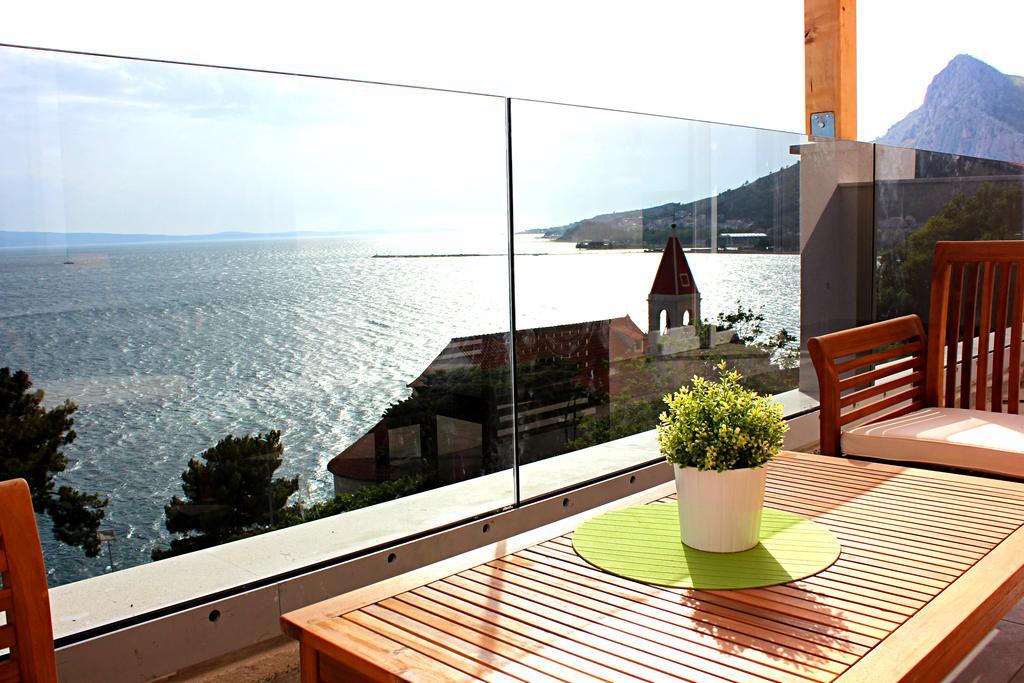 Apartments Mimac Omis Exterior photo